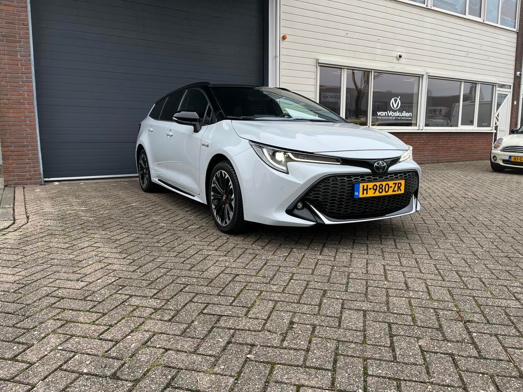 Toyota Corolla Touring Sports 1.8 GR-Sport, 450 kg, 4 cilinders, Corolla TS, Metallic lak