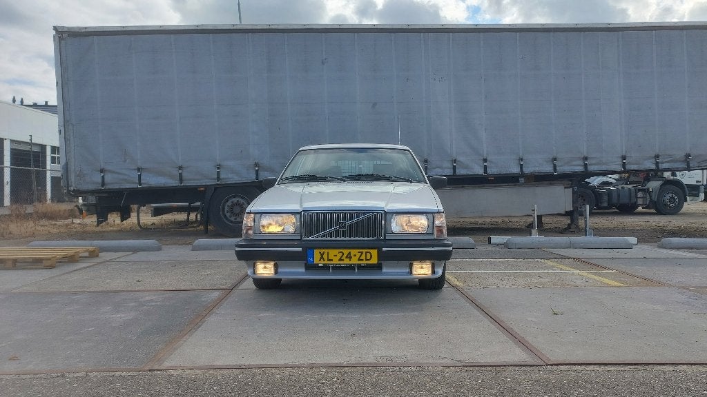 Volvo 740 2.3 GL turbo AUT U9 1989 Grijs, Automaat, Stoelverwarming, Zwart, 4 cilinders