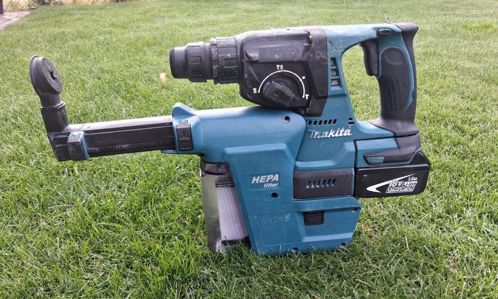 Makita DHR242 SDS+ DX02 HEPA Stofafzuiging Body 18V, Ophalen of Verzenden, Boor- en/of Breekhamer