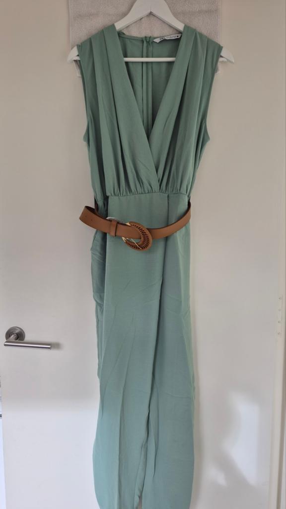 NIEUW! ZARA JUMPSUIT OLIJFGROEN INCL RIEM MT 38 / M, Maat 38/40 (M), Zara, Nieuw, Ophalen of Verzenden