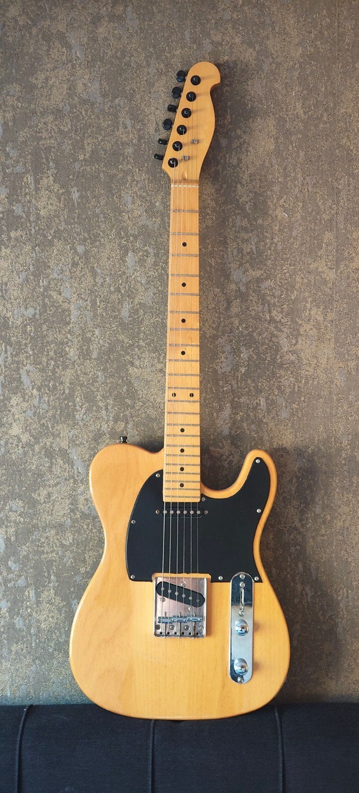 Telecaster met zwarte hardware en nieuwe Ernie Ball snaren, Ophalen, Gebruikt, Solid body, Overige merken