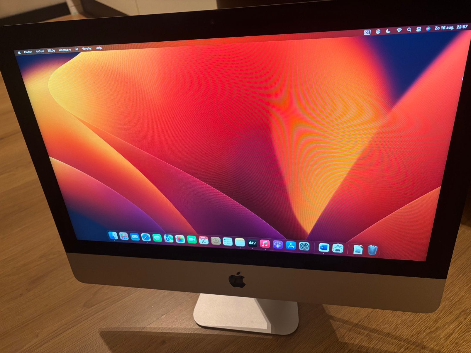 Apple iMac 21,5" 2017 - incl. Apple toetsenbord/muis, Computers en Software, Ophalen, 2 tot 3 Ghz, SSD, IMac