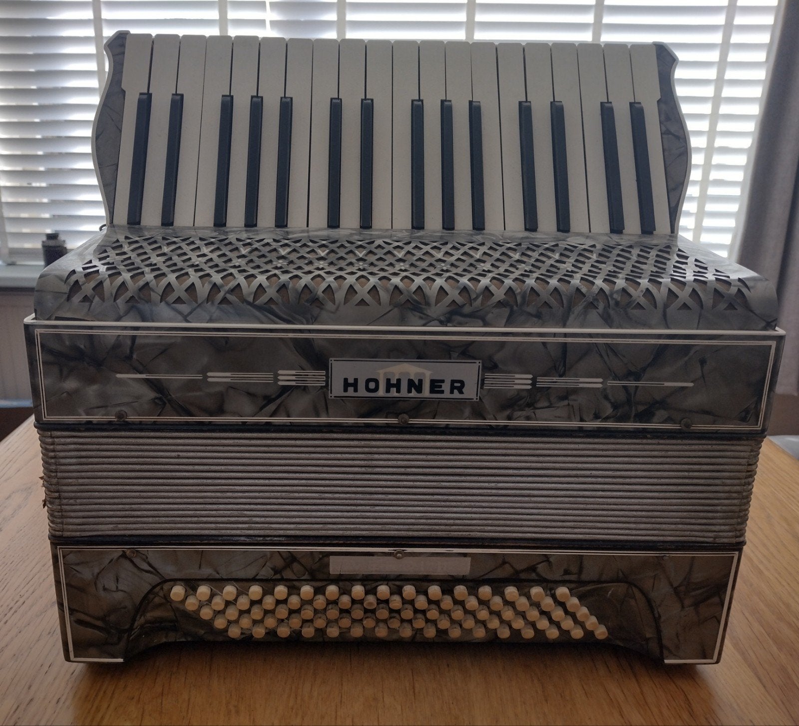 Antieke Hohner Accordeon, Gebruikt, 80-bas, Hohner, Toetsaccordeon