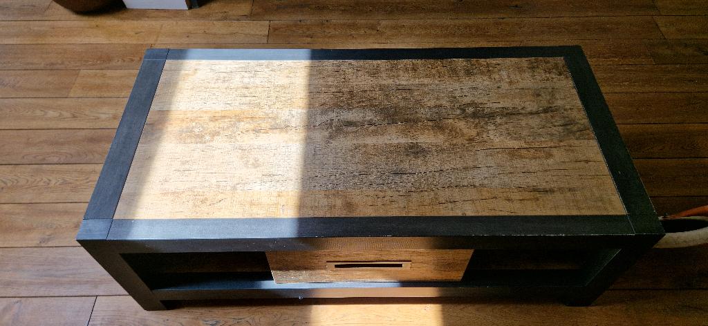 Paco Salontafel    L135x B67x H45 cm, Ophalen, Overige materialen, Gebruikt, 100 tot 150 cm
