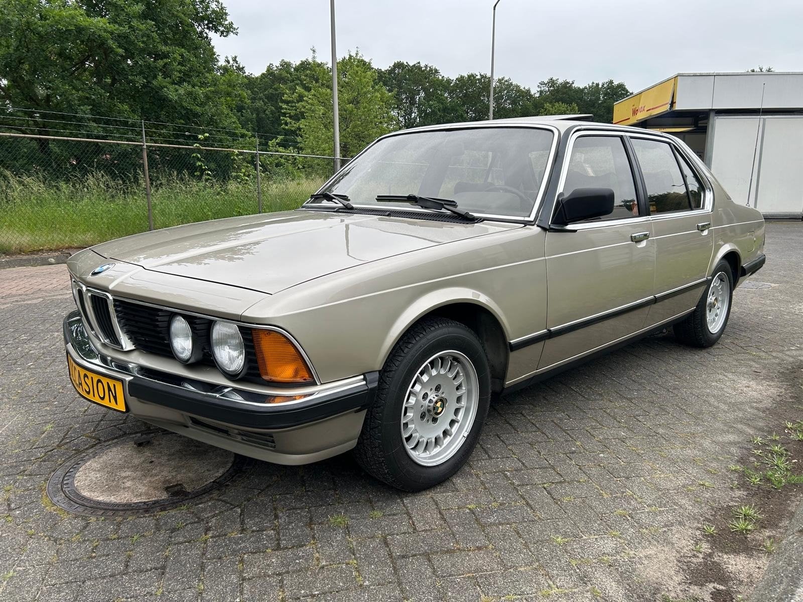 BMW 732i E23, Auto's, BMW, Automaat, Achterwielaandrijving, Beige, Bruin