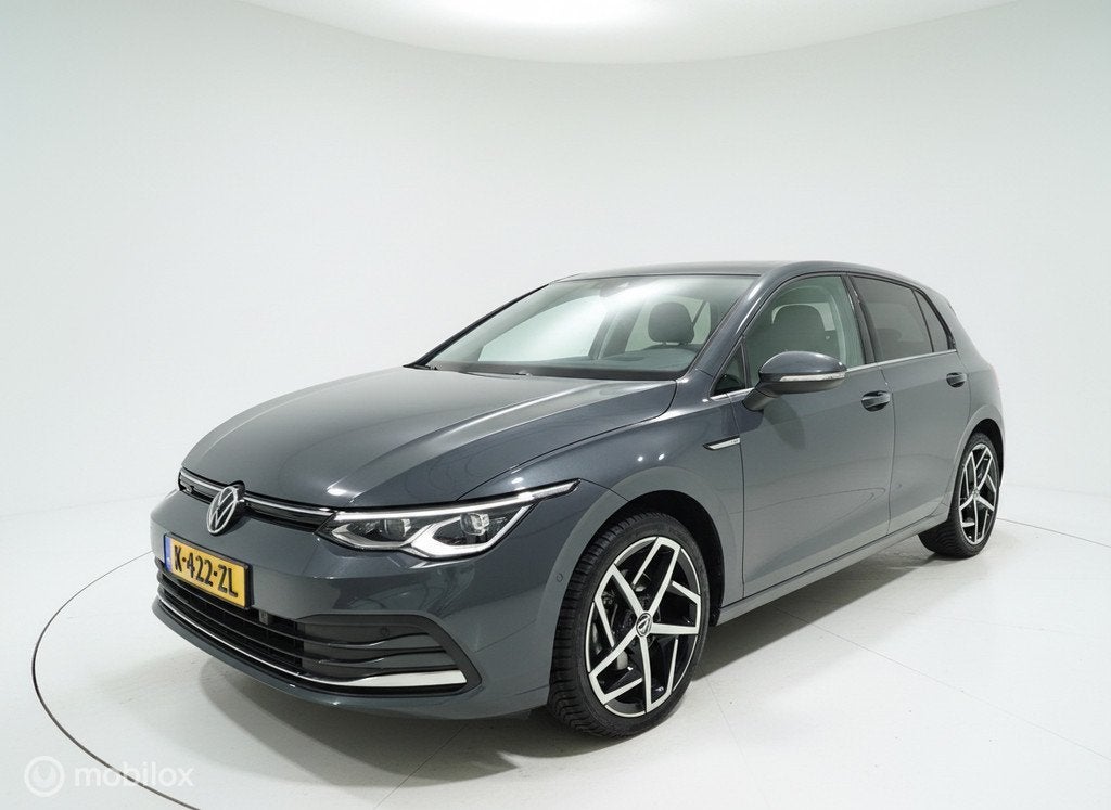 Volkswagen Golf 1.5 eTSI Style 150PK Head-up|ACC|Camera|Sfee, Auto's, Euro 6, 4 cilinders, 150 pk, Alcantara