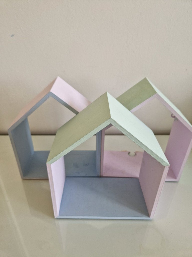 3 houten huisjes wanddecoratie, Ophalen of Verzenden, Gebruikt, Wanddecoratie