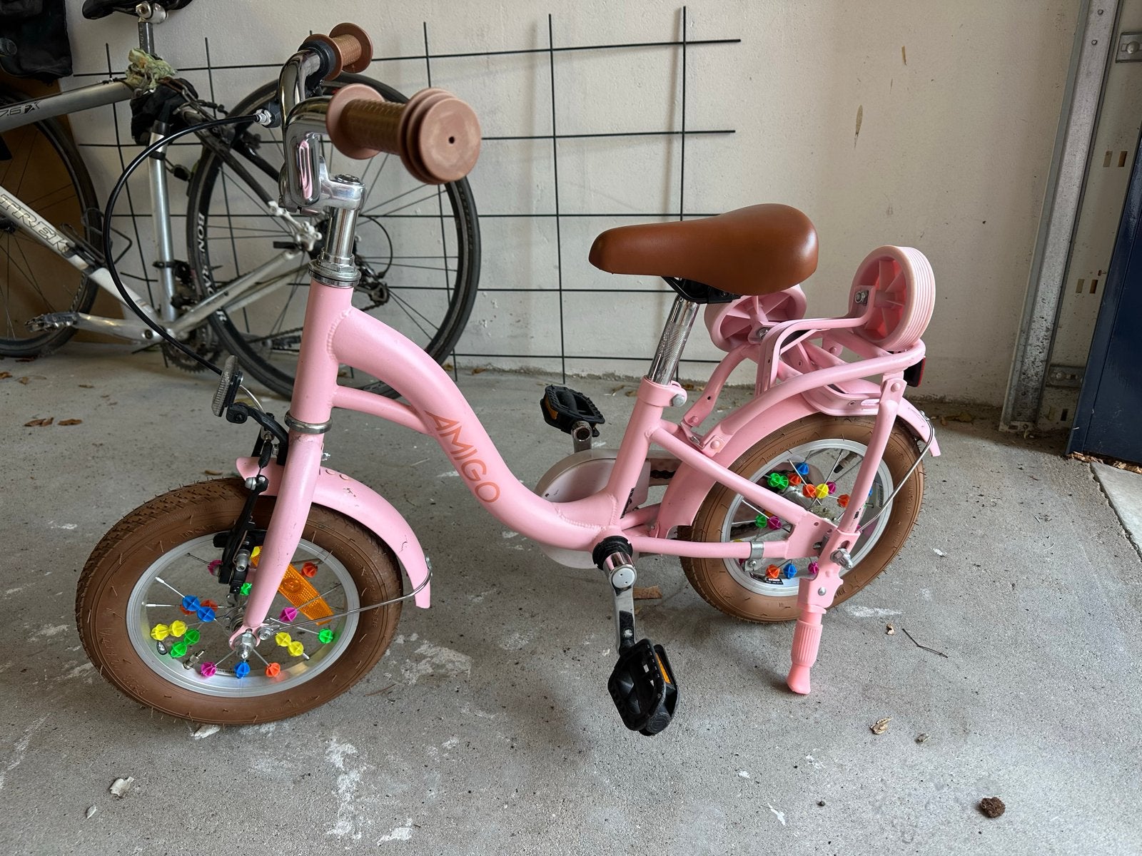 Roze Amigo Fairy kinderfiets met zijwieltjes, Ophalen, Terugtraprem, Zijwieltjes, Gebruikt