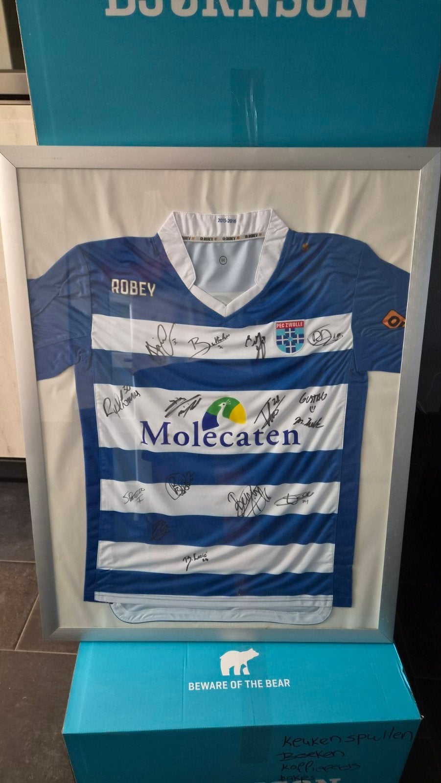 PEC Zwolle shirt 2015-2016 gesigneerd in lijst, Sport en Fitness, Ophalen of Verzenden, Zo goed als nieuw, Shirt