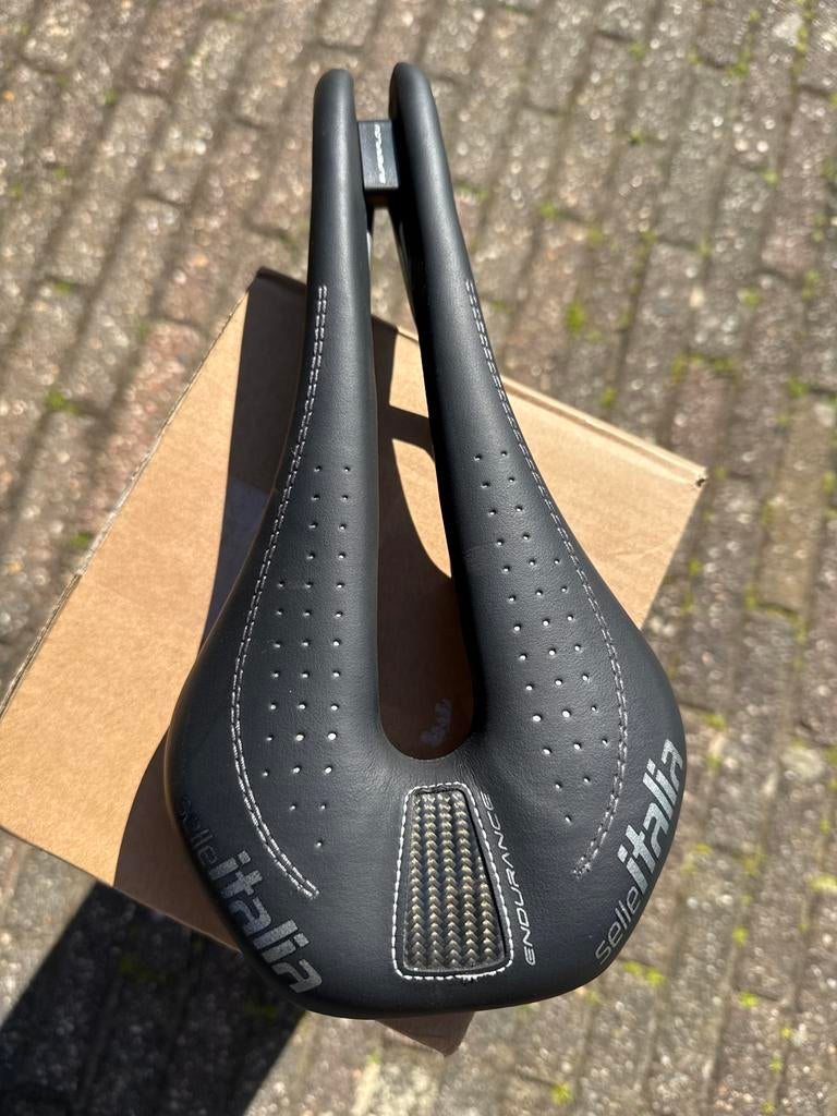 Selle Italia Novus Superflow Endurance Ti L3 Zadel, Ophalen of Verzenden, Zo goed als nieuw, Zadel