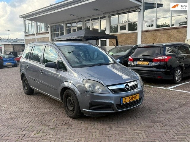 Opel Zafira 1.8 Business, Auto's, Gebruikt, 4 cilinders, Origineel Nederlands, Zilver of Grijs