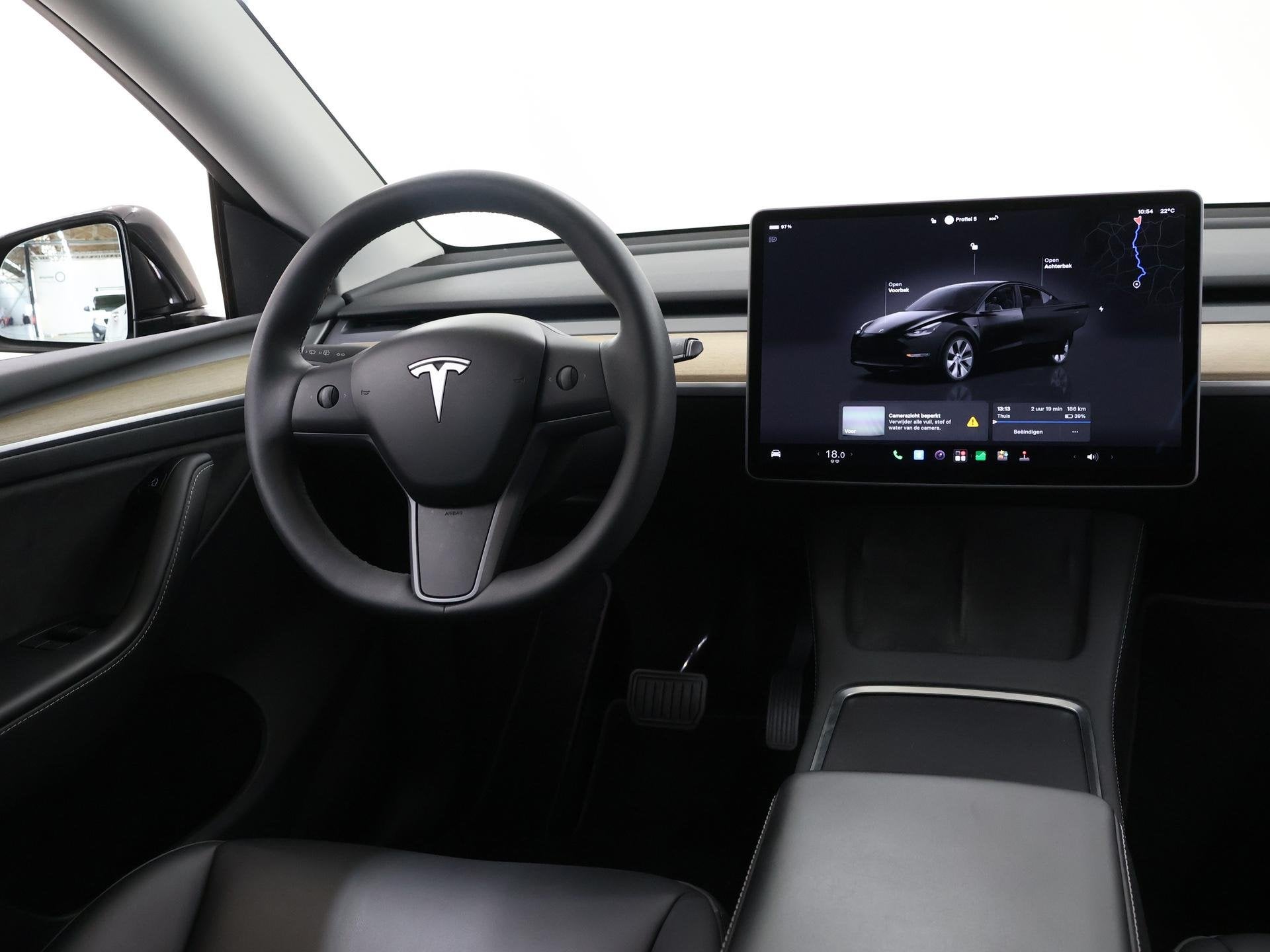 Foto 9 van Tesla Model Y RWD 58 kWh | Panoramadak | 360° Camera | Stoe