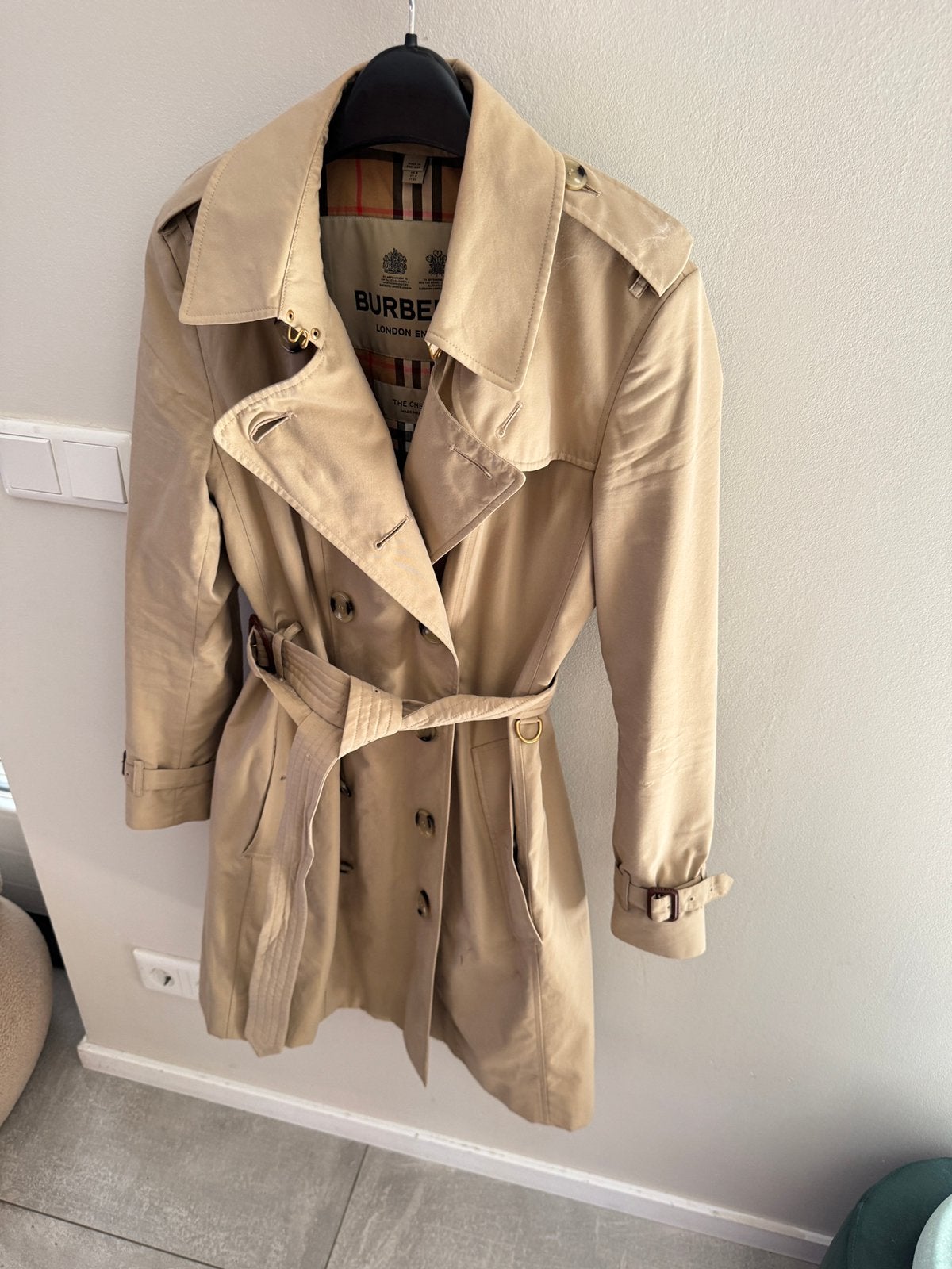 Burberry chelsea trenchcoat jas, Ophalen of Verzenden, Zo goed als nieuw, Beige