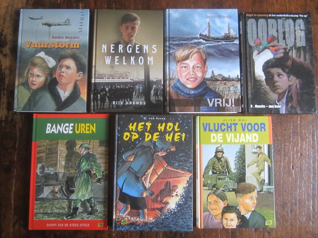 7 x over WOII vuurstorm/vrij/oorlog/bange uren/vijand/hol, Ophalen of Verzenden, Zo goed als nieuw