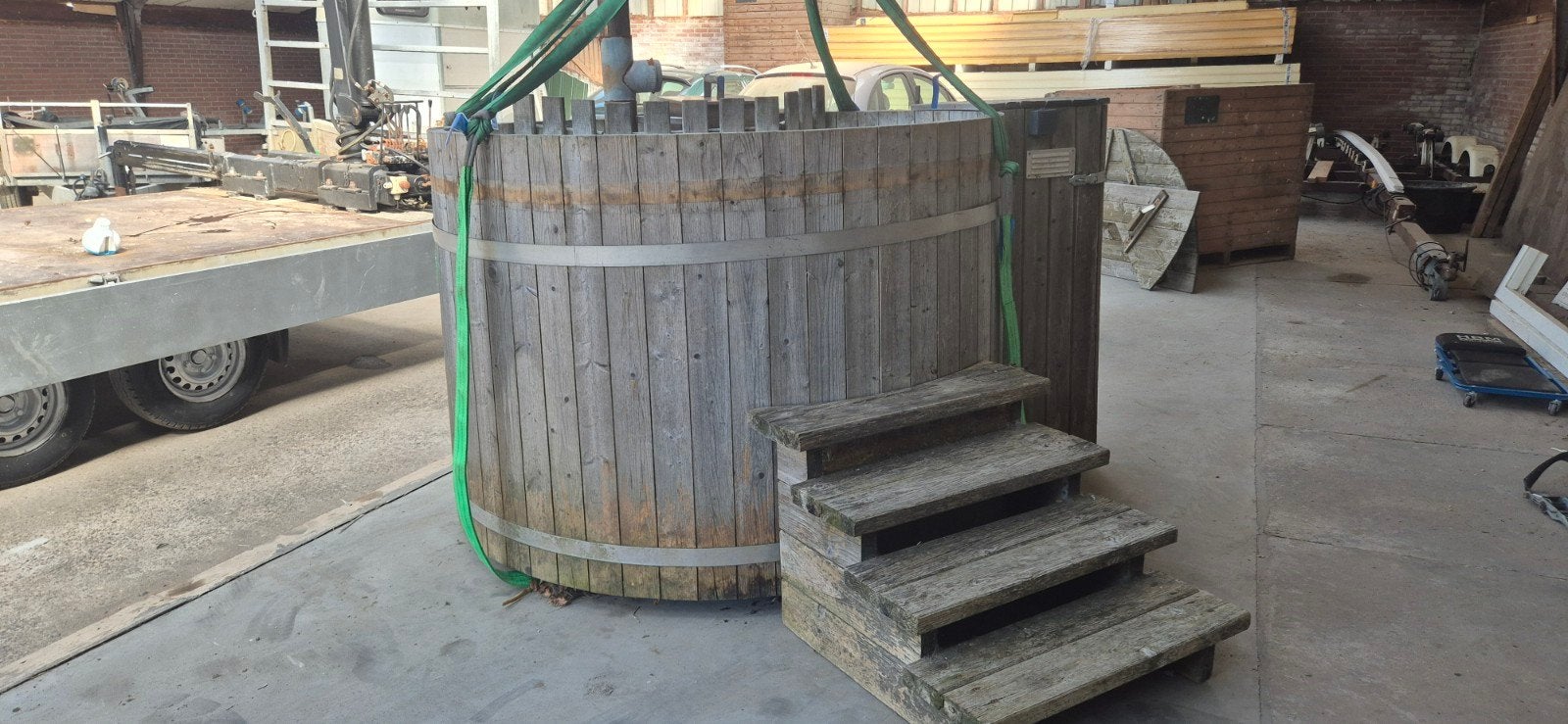 hottub met bubbels, Tuin en Terras, Bubbelbaden en Hottubs, Ophalen, Gebruikt, Trap, Vast