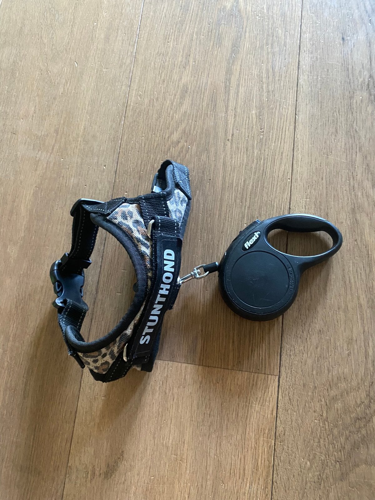 Honden riem compleet tape rollijn stunthond, Ophalen, Zo goed als nieuw