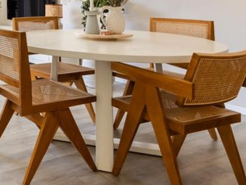 De Bommel ronde eettafel Ø140 cm – geborsteld eikenhout, Ophalen, Rond, Zo goed als nieuw, Vijf personen of meer