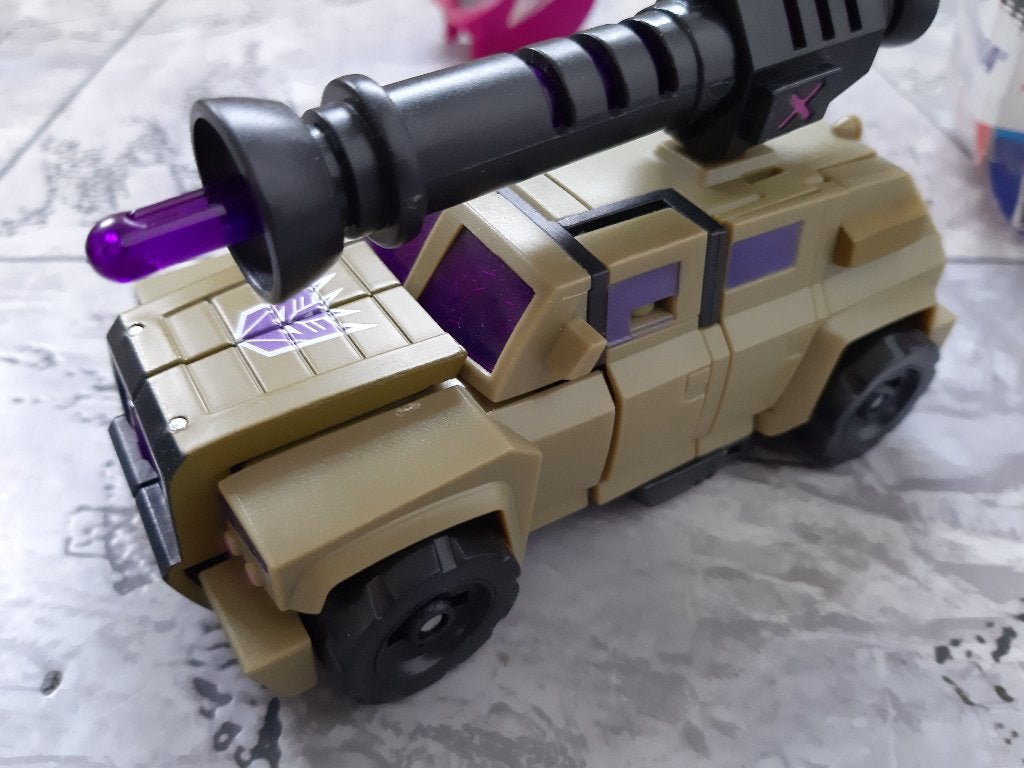 Transformers Animated Deluxe Class: Swindle + instructies, Verzamelen, Transformers, Overige generaties, Ophalen of Verzenden