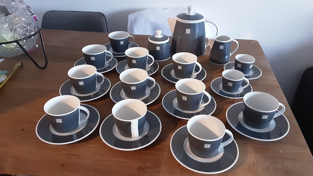 DOUWE EGBERTS servies, grijs, Overige materialen, Overige merken, Overige typen, Ophalen of Verzenden