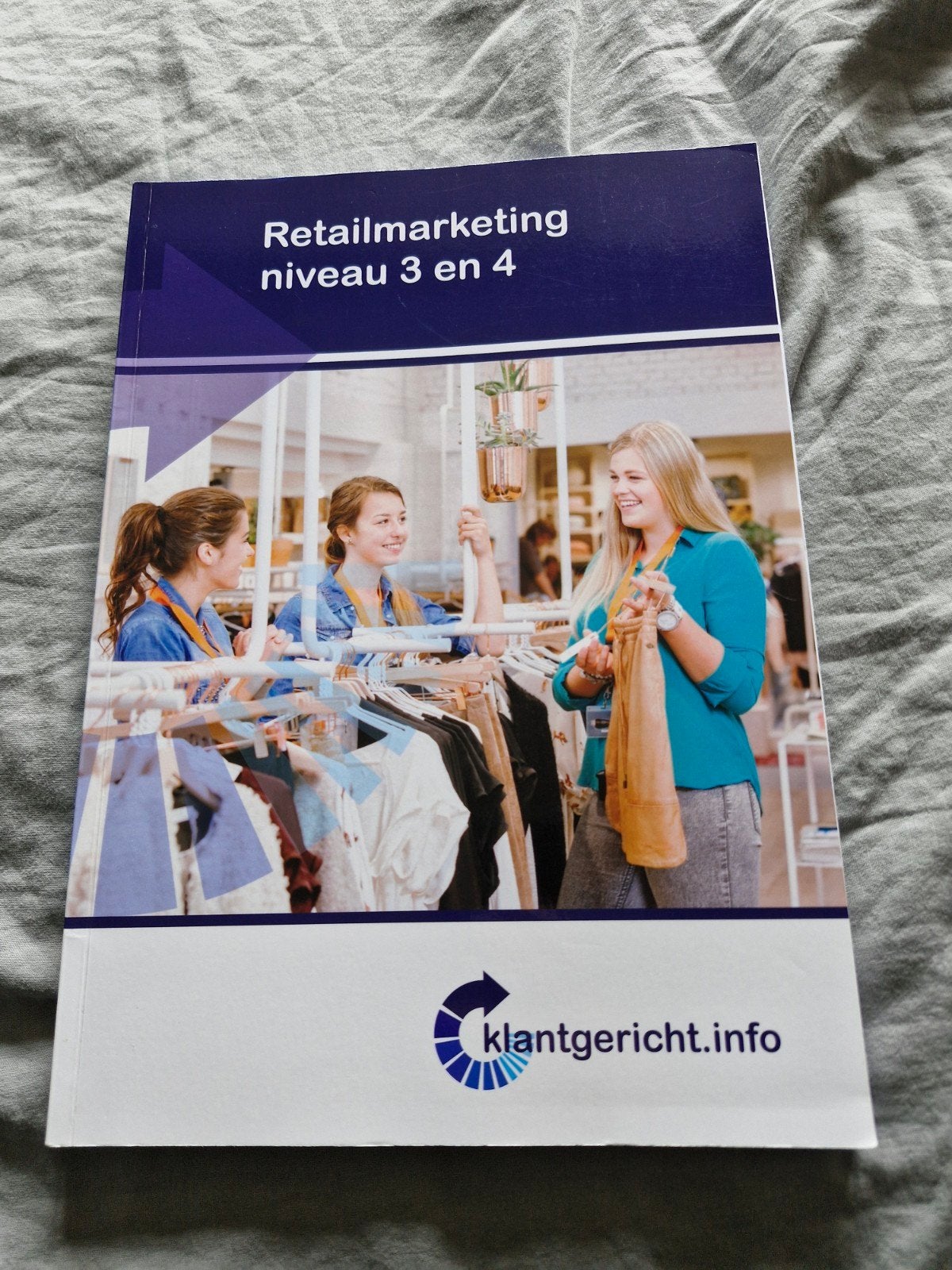 Retailmarketing niveau 3 en 4 - Tekstboek, Boeken, Studieboeken en Cursussen, Ophalen of Verzenden, Gamma, Zo goed als nieuw, MBO