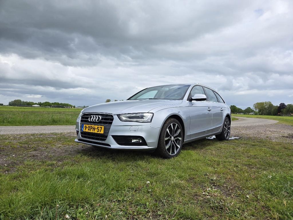 Audi A4 2.0 TDI 110KW Avant Multitr. 2014 Grijs, Stof, 4 cilinders, A4, Start-stop-systeem