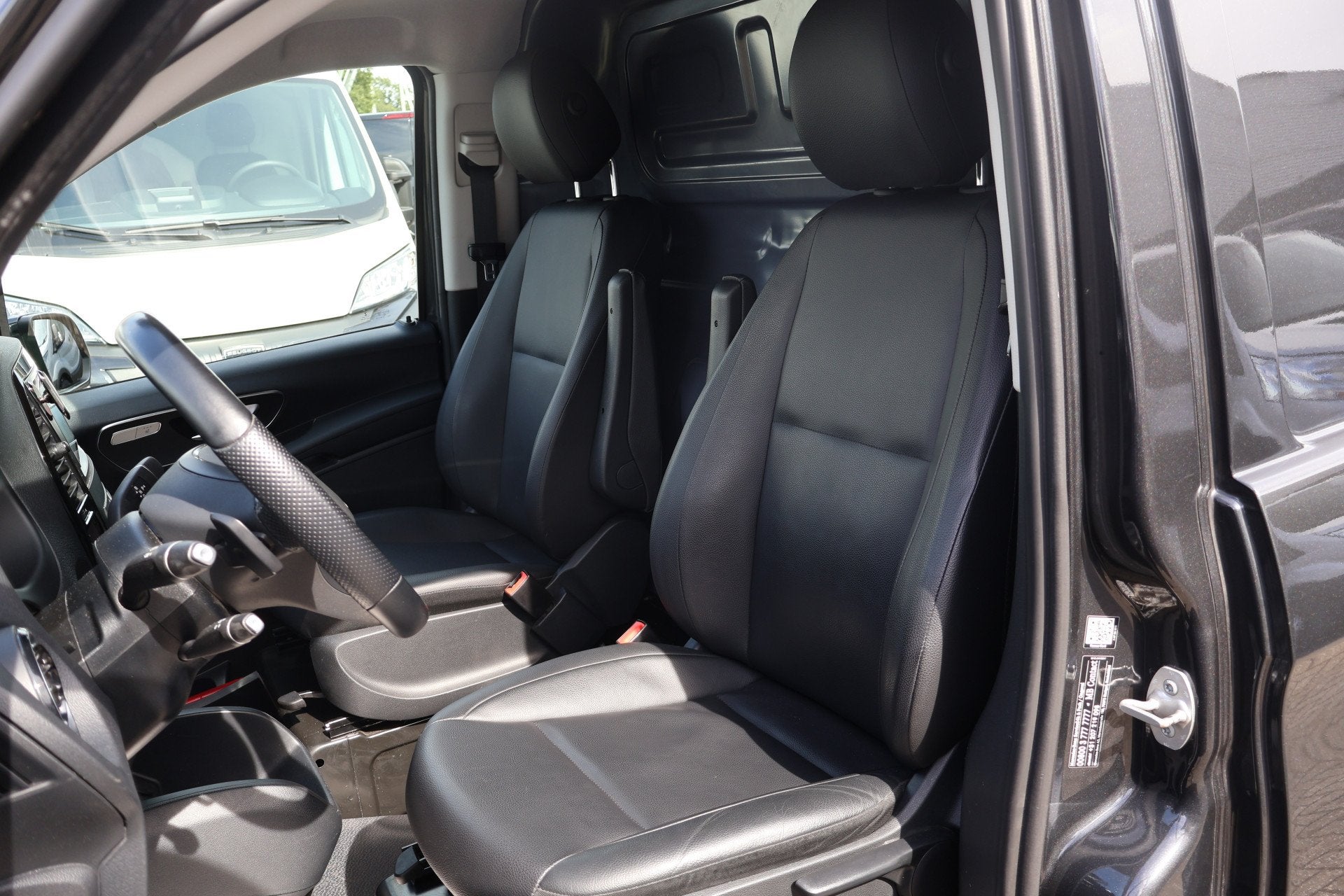 Mercedes-Benz Vito 119 CDI XL Automaat Led Laadklep in Laadt, Auto's, Achterwielaandrijving, Gebruikt, Euro 6, Start-stop-systeem