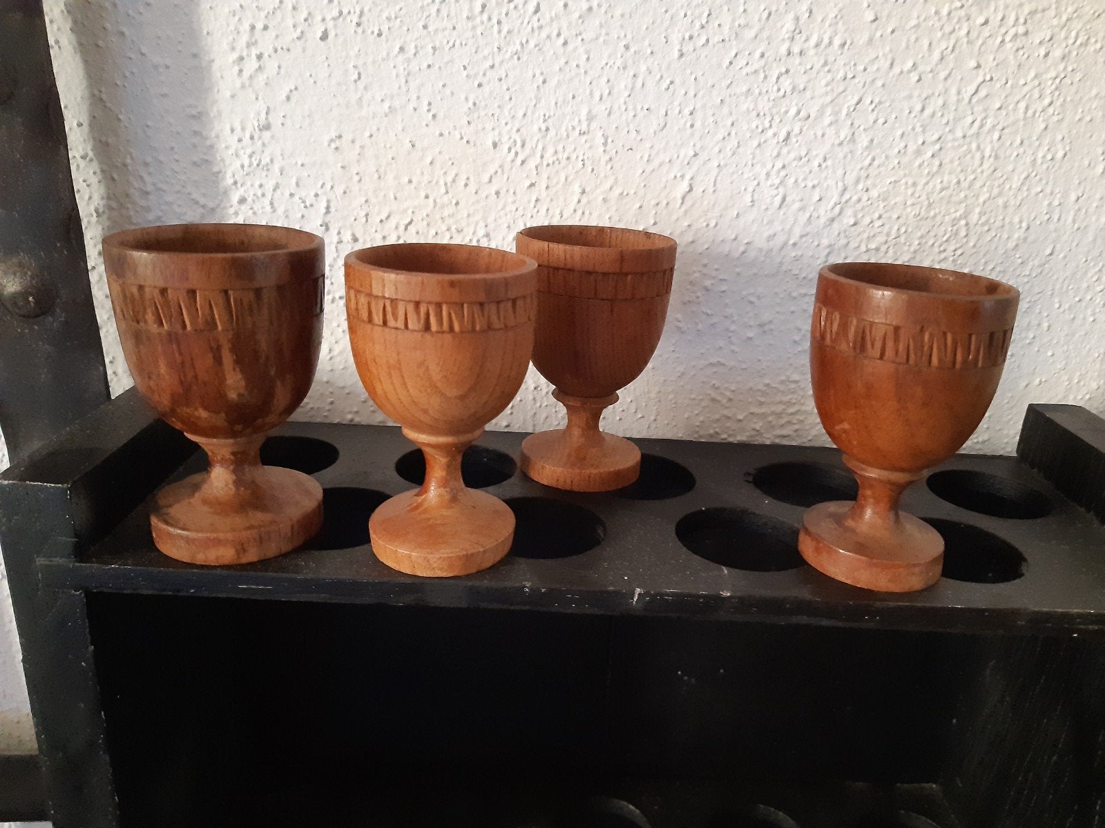 landelijke houten eierdopjes  handgedraaid ,sober rustiek ,, Antiek en Kunst, Ophalen of Verzenden