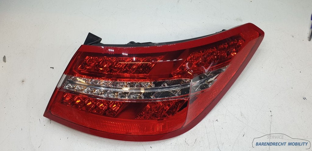 Achterlicht rechts buiten W207 E klasse coupe Mercedes 20782, Gebruikt, Mercedes-Benz AG, Mercedes-Benz, Ophalen of Verzenden
