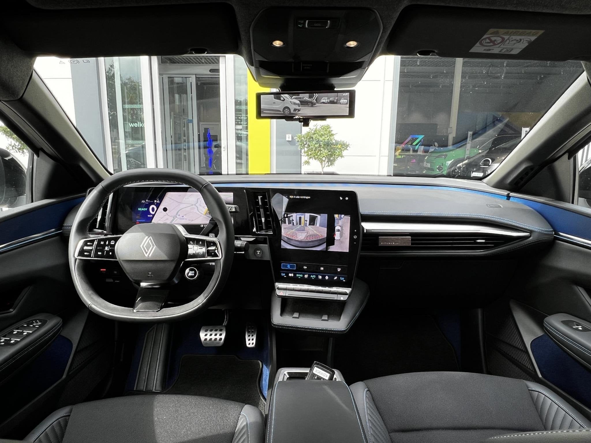 Renault Megane E-Tech Comfort Range Iconic Esprit Alpine 60, Auto's, Renault, Gebruikt, Huisgarantie, 385 min, 1619 kg