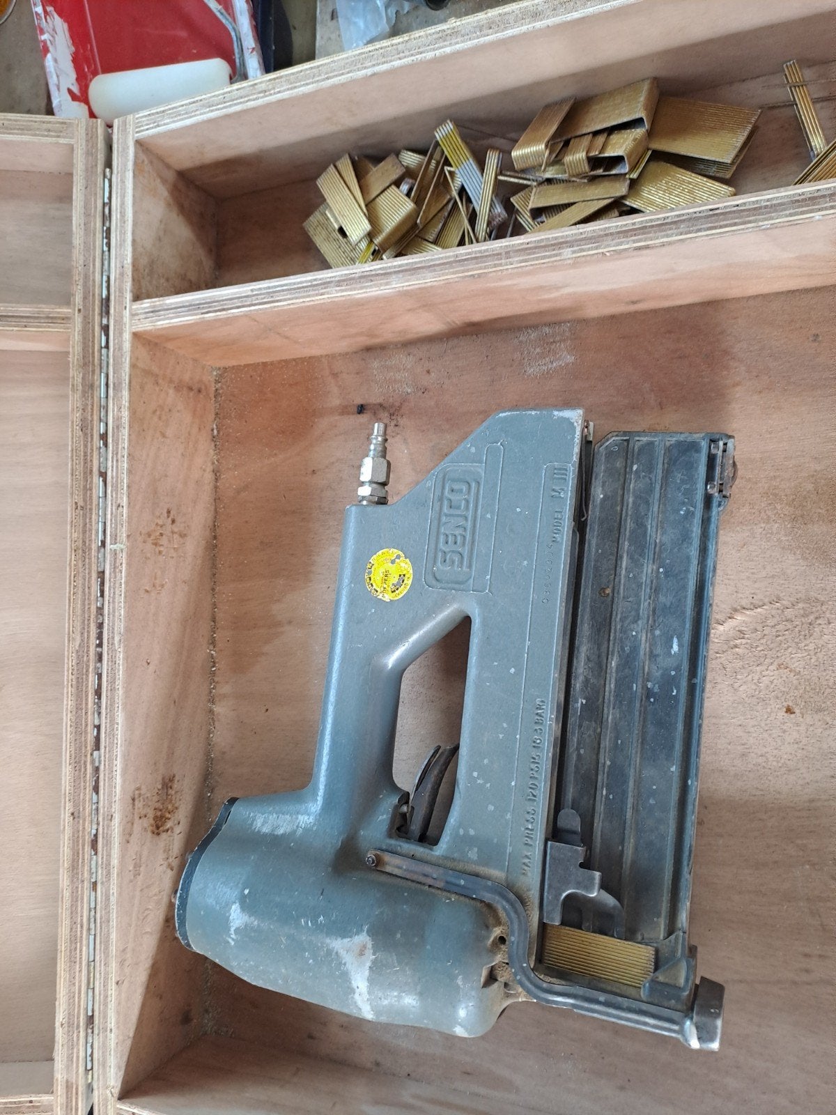 Senco tacker met nietjes, Ophalen of Verzenden, Gebruikt, Tacker/nietmachine, Overige merken