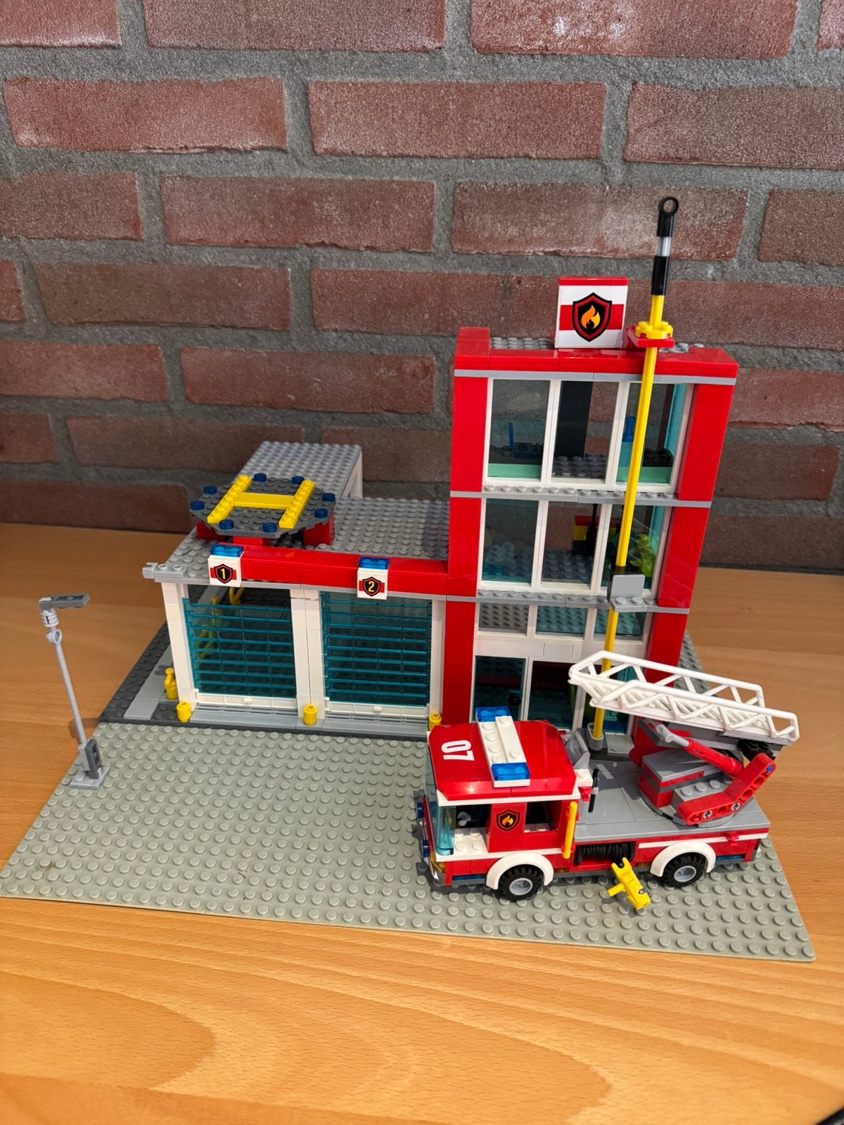 60004 LEGO City Brandweerkazerne (set 60004), Kinderen en Baby's, Ophalen of Verzenden, Zo goed als nieuw