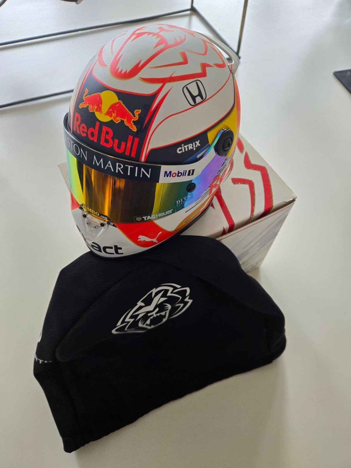 Max Verstappen helm 1:2 seizoen 2019, Ophalen of Verzenden, Zo goed als nieuw, Formule 1