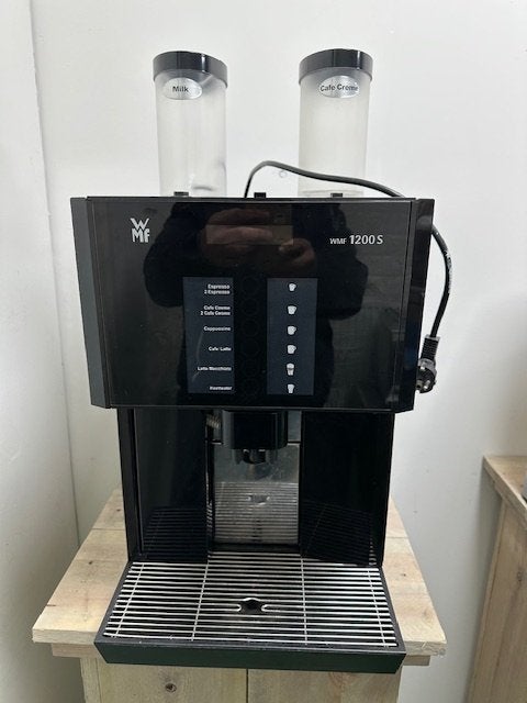 Koffiemachine Wmf 1200S met bonen en melktopping, Espresso apparaat, Niet ingevuld, Koffiebonen, Zo goed als nieuw