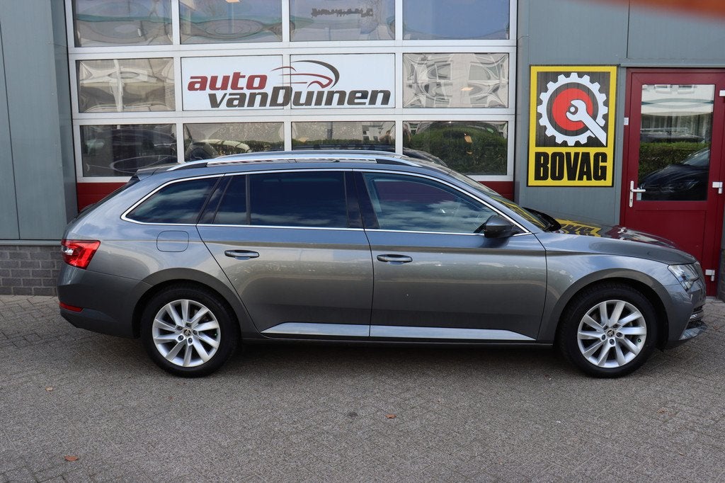 Skoda Superb Combi 1.4 TSI iV Business Edition Plus O.a: SOH, Stof, Gebruikt, 4 cilinders, Met garantie (alle)