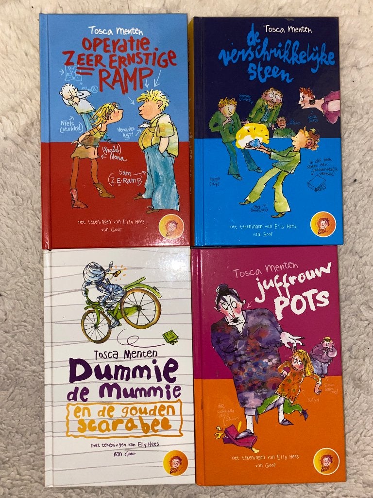Boeken tosca menten dummie de mummie, Boeken, Ophalen of Verzenden, Zo goed als nieuw, Tosca Menten, Fictie algemeen