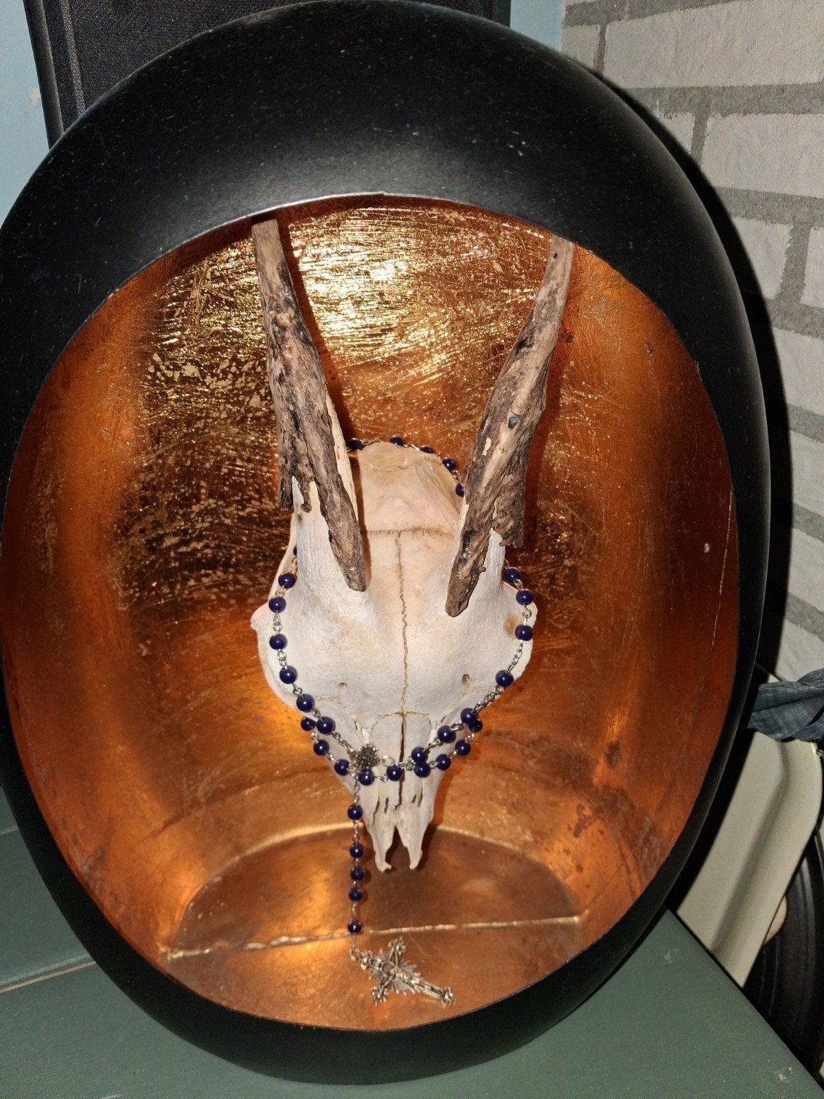 Unieke handgemaakte lamp met schedel en rozenkrans, Ophalen of Verzenden