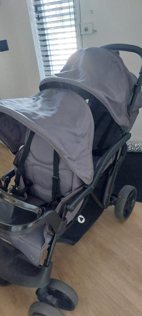 Dubbele buggy met verstelbare rugleuning, Ophalen, Gebruikt, Overige merken, Verstelbare rugleuning