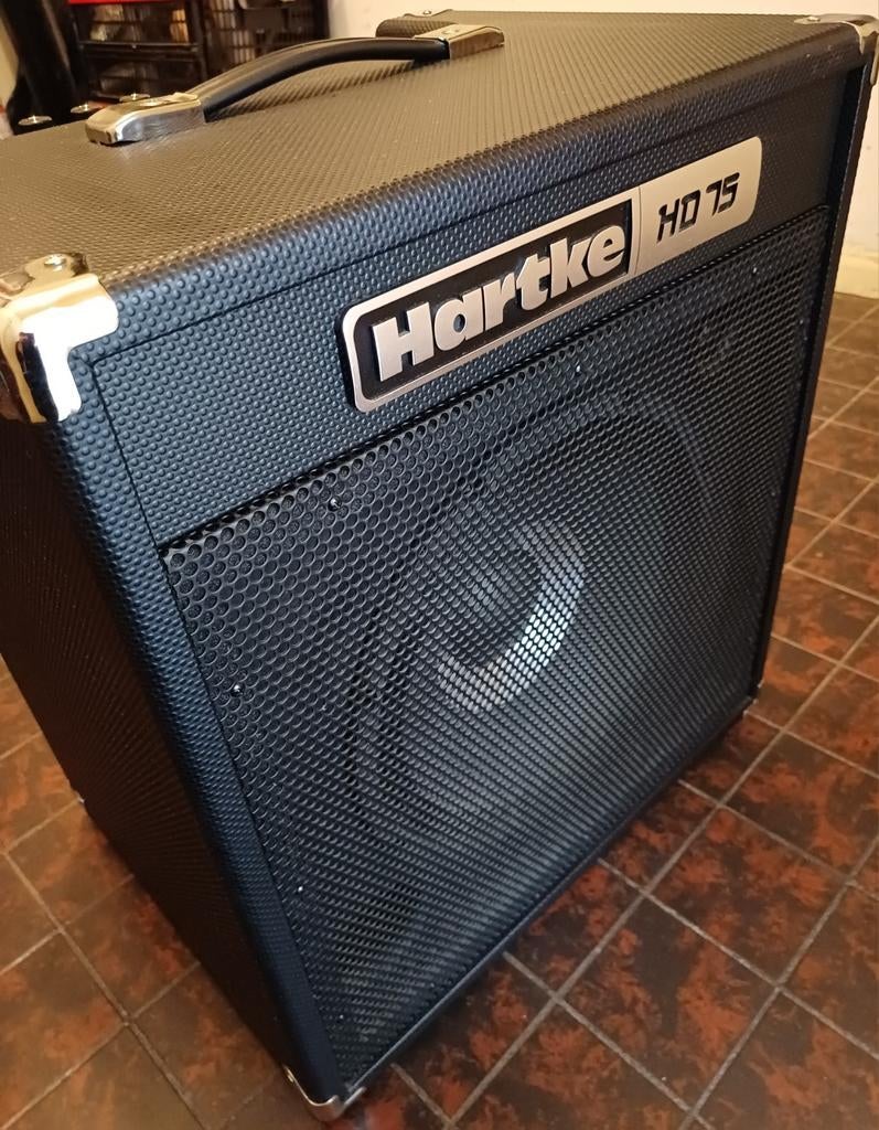 Hartke HD 75 bas versterker / combo - nieuwstaat, Ophalen, Zo goed als nieuw, Basgitaar, 50 tot 100 watt