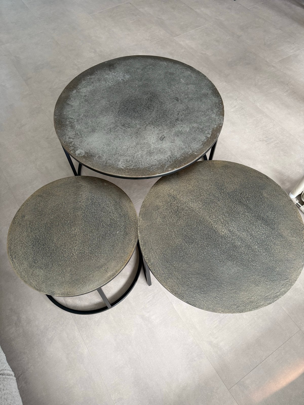 Set van 3 ronde salontafels - industrieel design, Ophalen, Gebruikt, Rond, 50 tot 100 cm