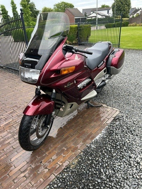 Honda Pan European ST 1100., Cardan-aandrijving, 4 cilinders, Motorrijbewijs A, Meer dan 35 kW