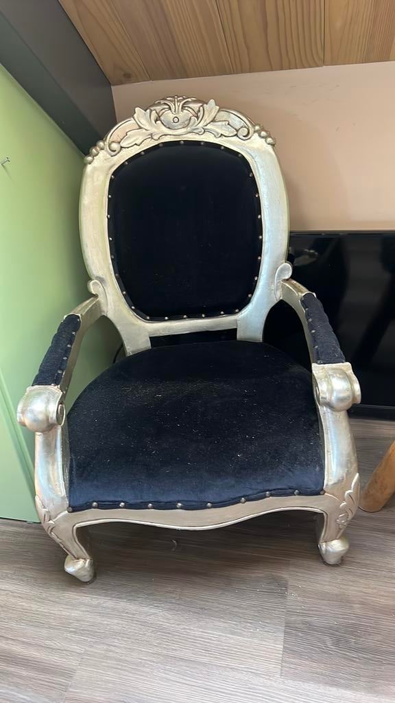 Brocant stoeltje, Antiek en Kunst, Antiek | Meubels | Stoelen en Banken, Ophalen of Verzenden