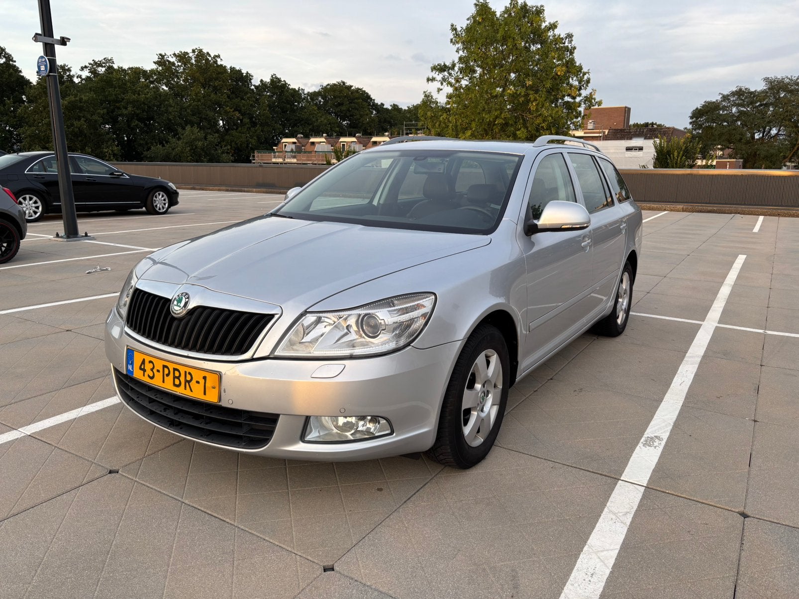 Skoda Octavia 1.2 TSI Combi DSG 2011 Grijs, Auto's, 4 cilinders, Origineel Nederlands, 1200 kg, 1205 kg