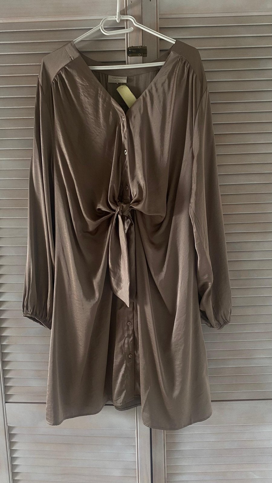 Champagne kleur Dress van Free/Quent XXL, Ophalen, Overige kleuren, Maat 46/48 (XL) of groter, Nieuw