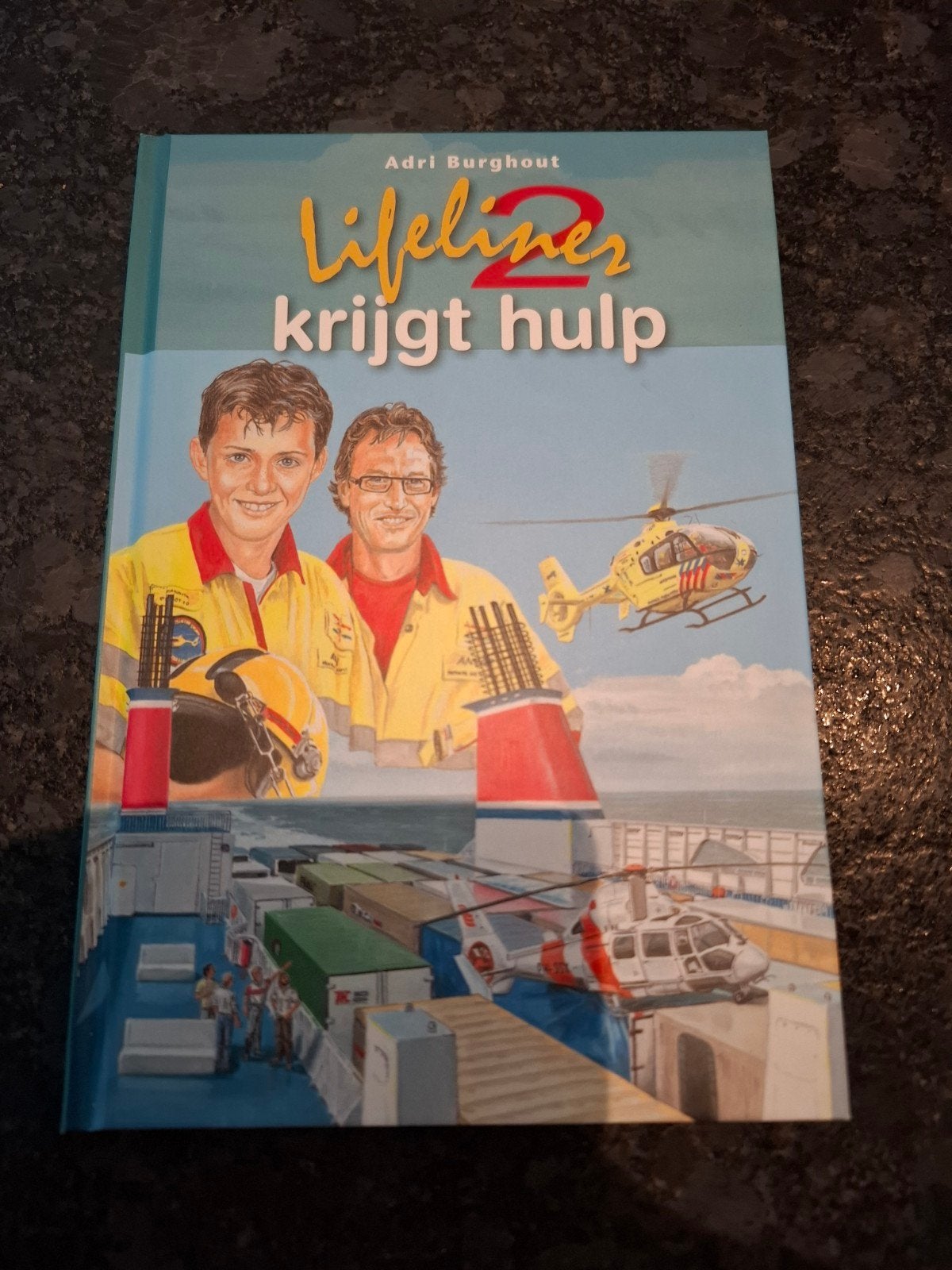 Lifeliner 2 krijgt hulp - Adri Burghout, Ophalen of Verzenden