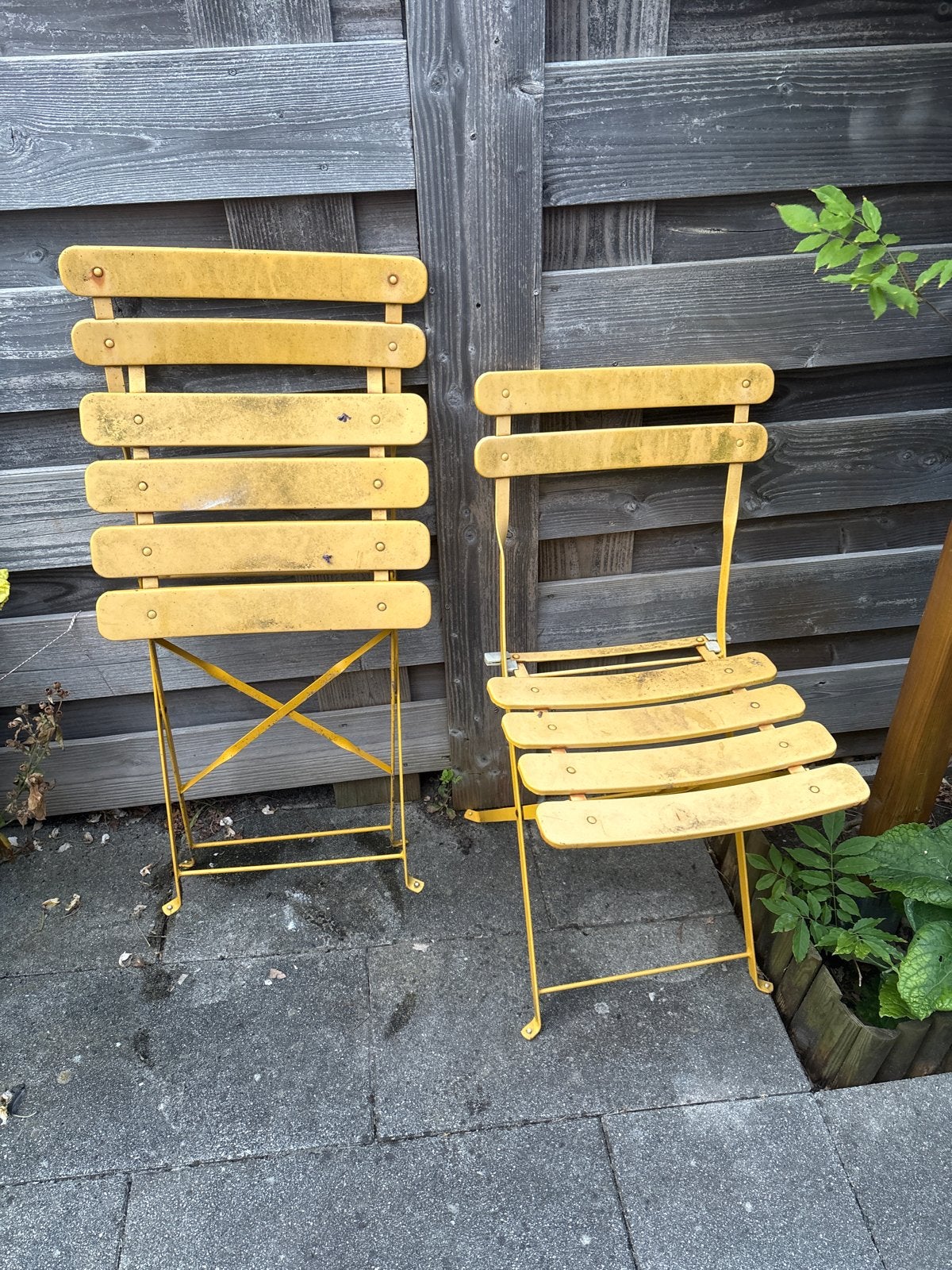 Gele inklapbare tuinstoelen (2 stuks), Ophalen, Gebruikt, Metaal, Inklapbaar