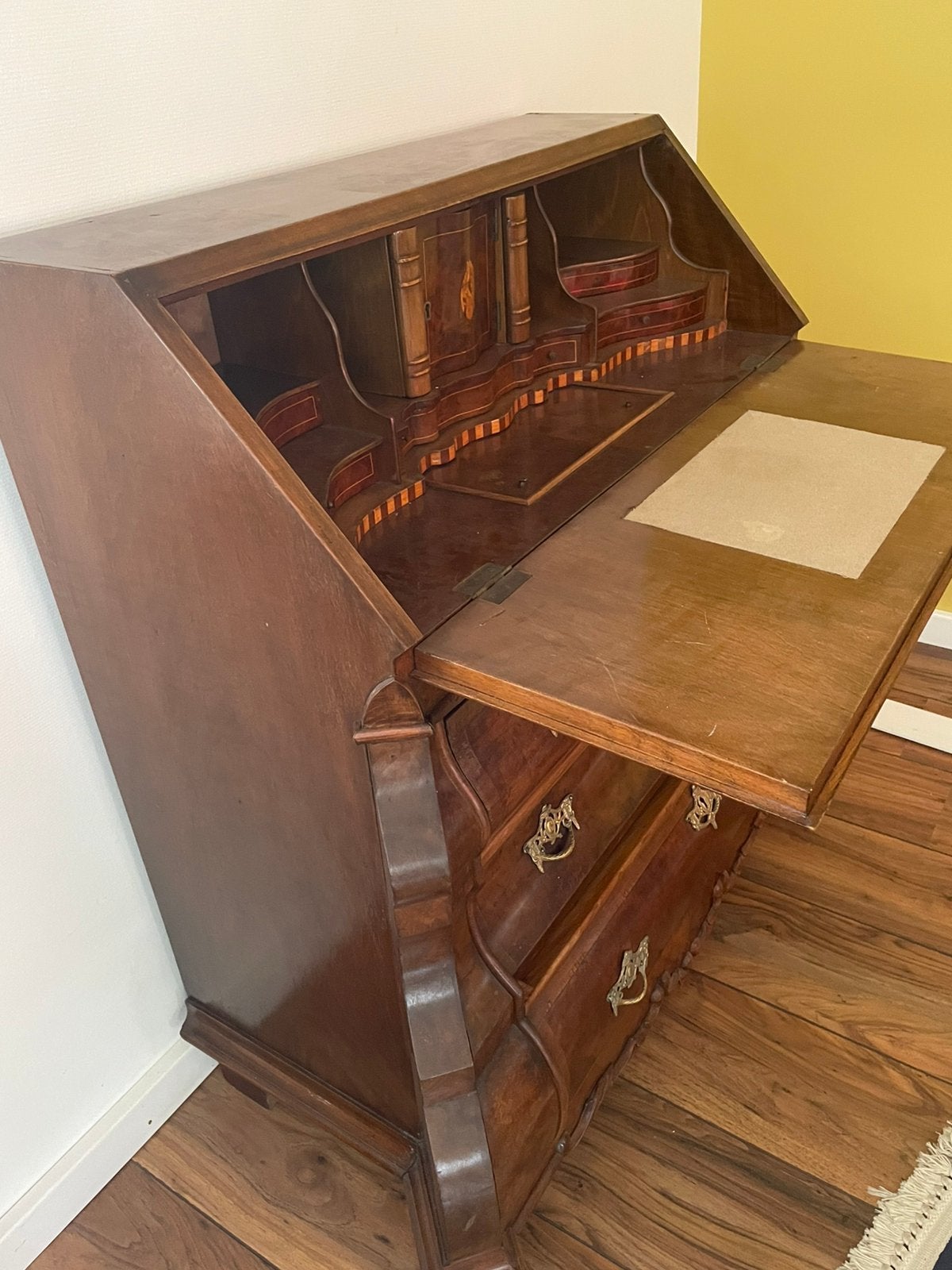 Te koop antieke secretaire bureau wortelnoten, Huis en Inrichting, Kasten | Secretaires, Ophalen, Gebruikt, Antiek