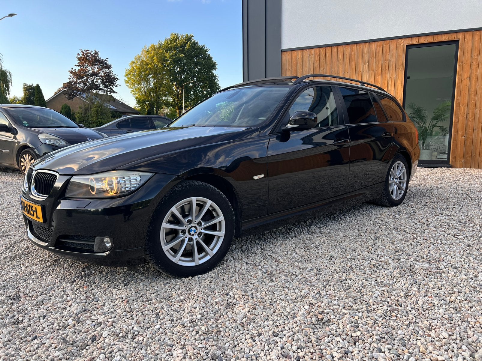 BMW 320i 2.0 Touring E91 Facelift Pano Xenon Navi TOPSTAAT!!, Auto's, Euro 5, 1995 cc, Zwart, 4 cilinders
