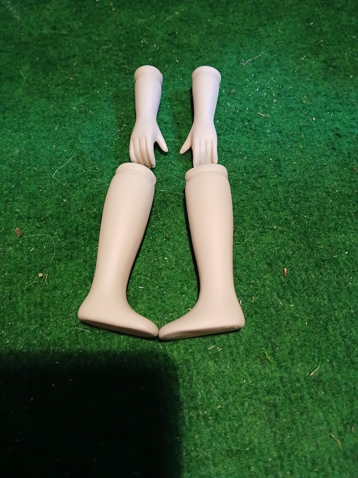 Poppen handjes en benen, Verzamelen, Poppen, Ophalen of Verzenden, Pop