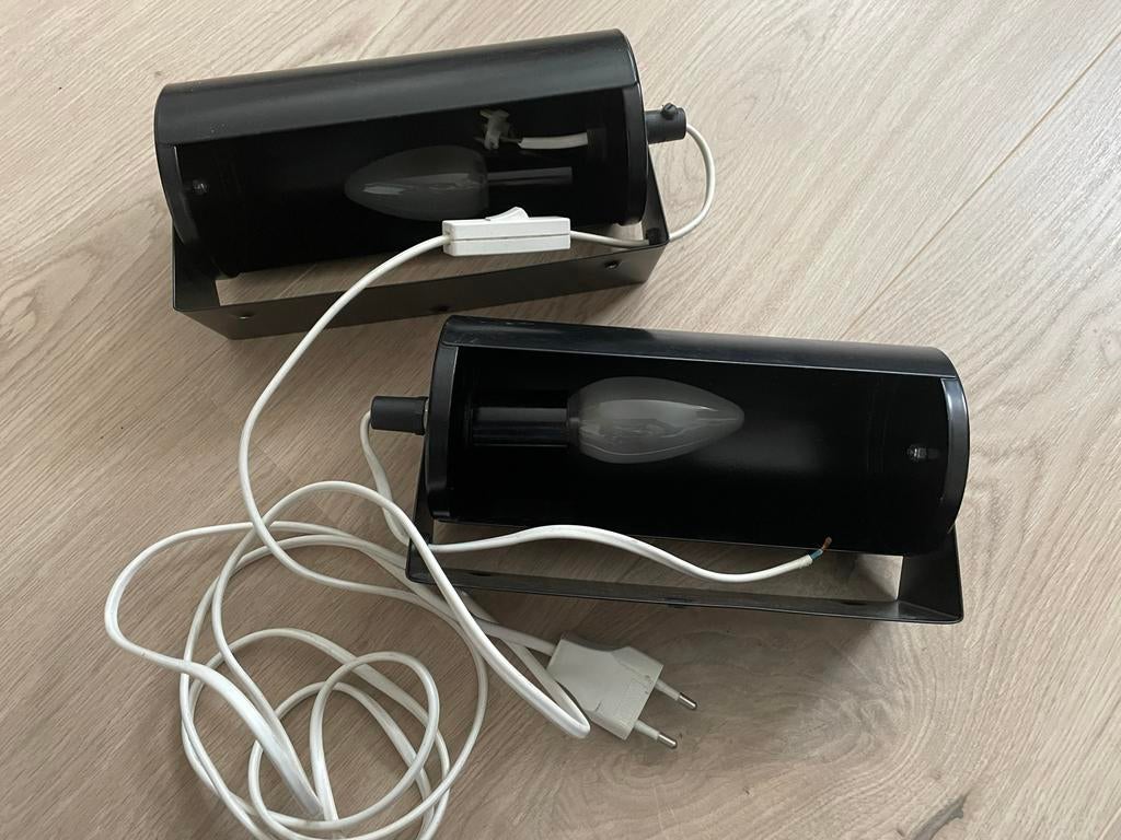 2 zwarte vintage IKEA Lod 413 wand- of bedlampen, Huis en Inrichting, Lampen | Wandlampen, Ophalen of Verzenden, Metaal