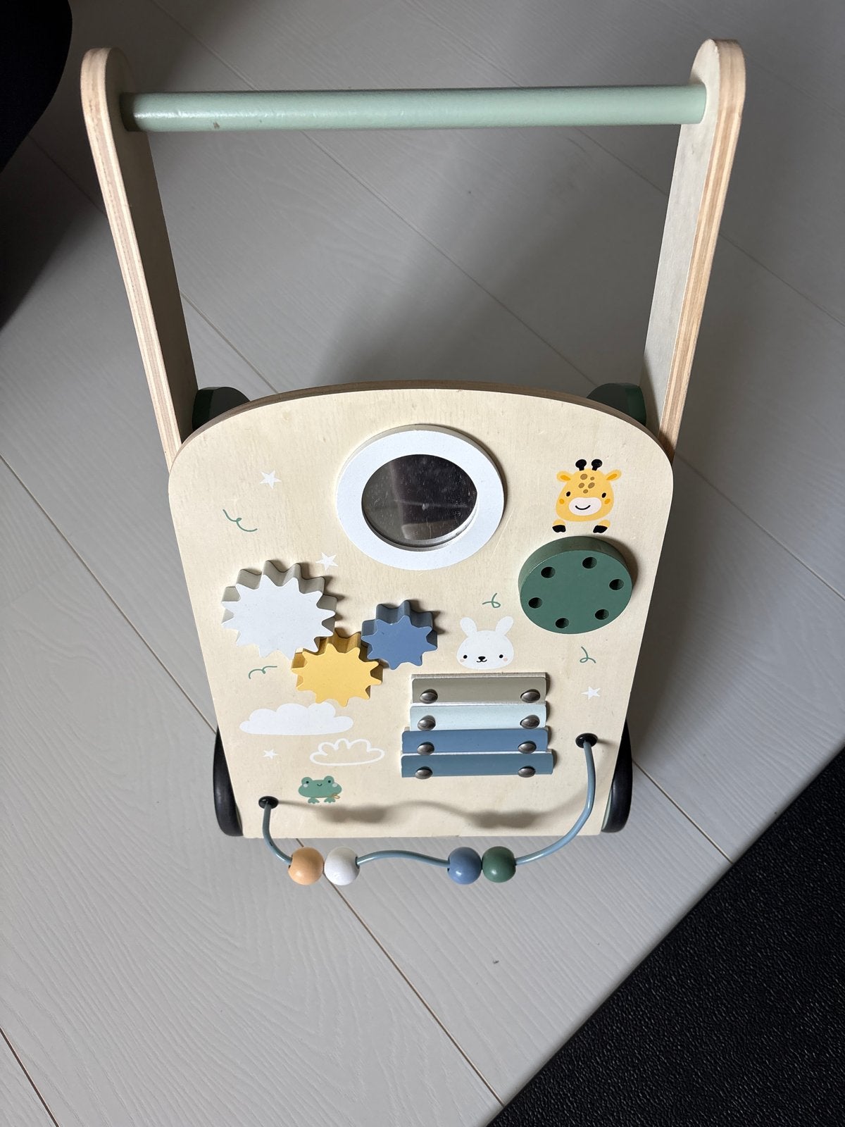 Houten loopwagen met activiteitenpaneel, Ophalen, Zo goed als nieuw, Overige typen, Met geluid